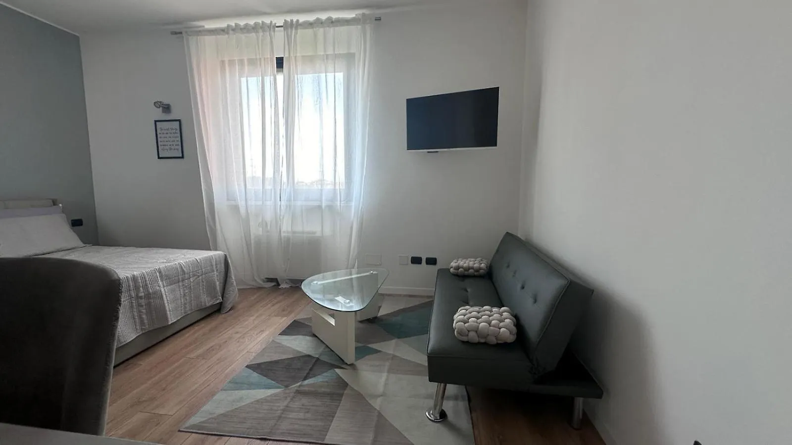 Aparthotel Monolocale Ovidio Milán