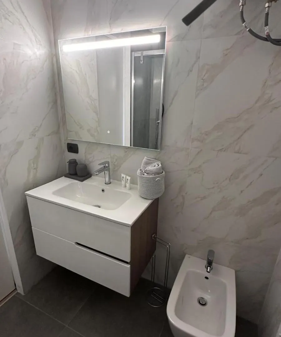 Aparthotel Monolocale Ovidio Milán